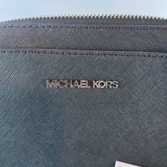 Michael Kors Black Jet Set - Picture 11 of 16
